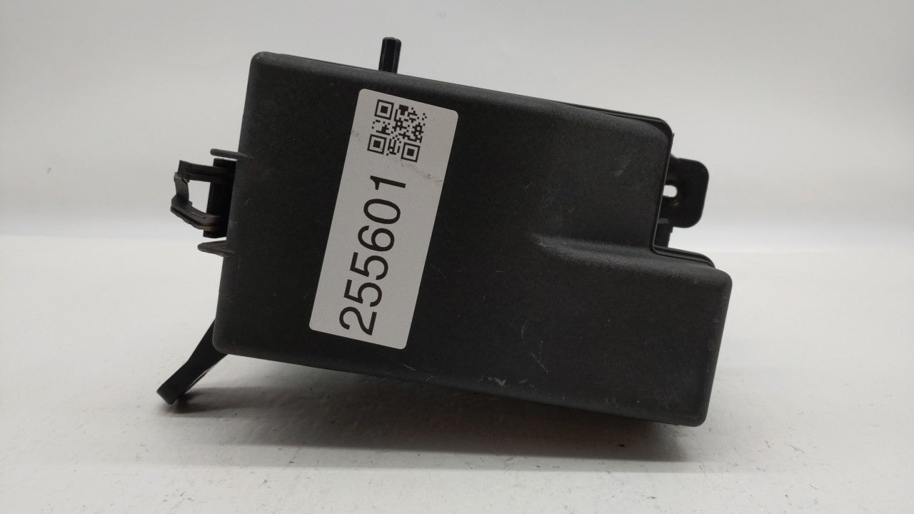 2012-2013 Kia Soul Fusebox Fuse Box Panel Relay Module P/N:91407-2K142 91950-2K410 Fits 2012 2013 OEM Used Auto Parts - Oemusedautoparts1.com