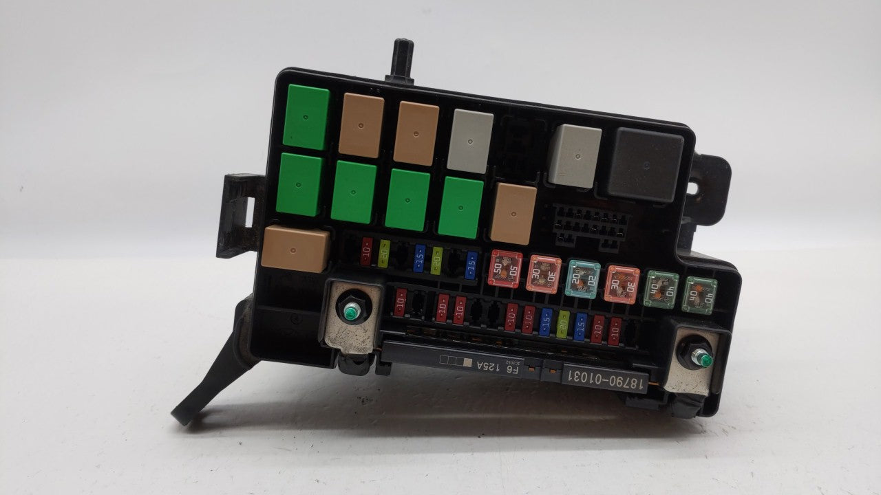 2012-2013 Kia Soul Fusebox Fuse Box Panel Relay Module P/N:91407-2K142 91950-2K410 Fits 2012 2013 OEM Used Auto Parts - Oemusedautoparts1.com