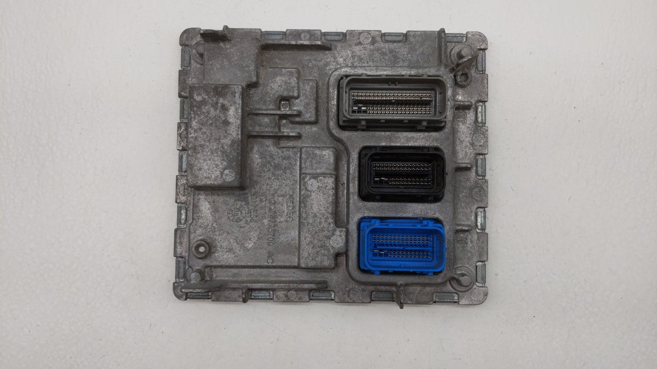 2018-2019 Chevrolet Malibu PCM Engine Computer ECU ECM PCU OEM P/N:12680194 12699666 Fits 2018 2019 OEM Used Auto Parts - Oemusedautoparts1.com