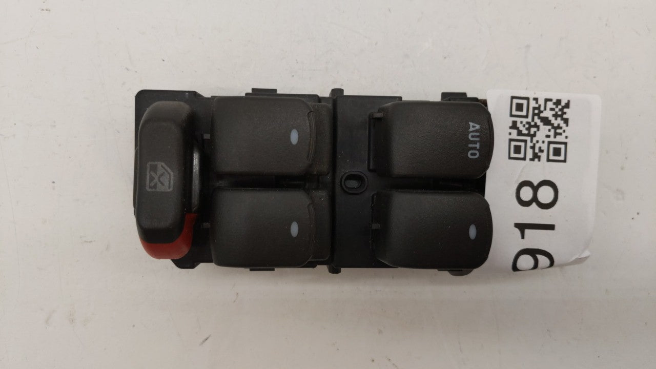 2010-2011 Chevrolet Malibu Master Power Window Switch Replacement Driver Side Left P/N:20952784 20952785 Fits 2010 2011 OEM Used Auto Parts - Oemusedautoparts1.com