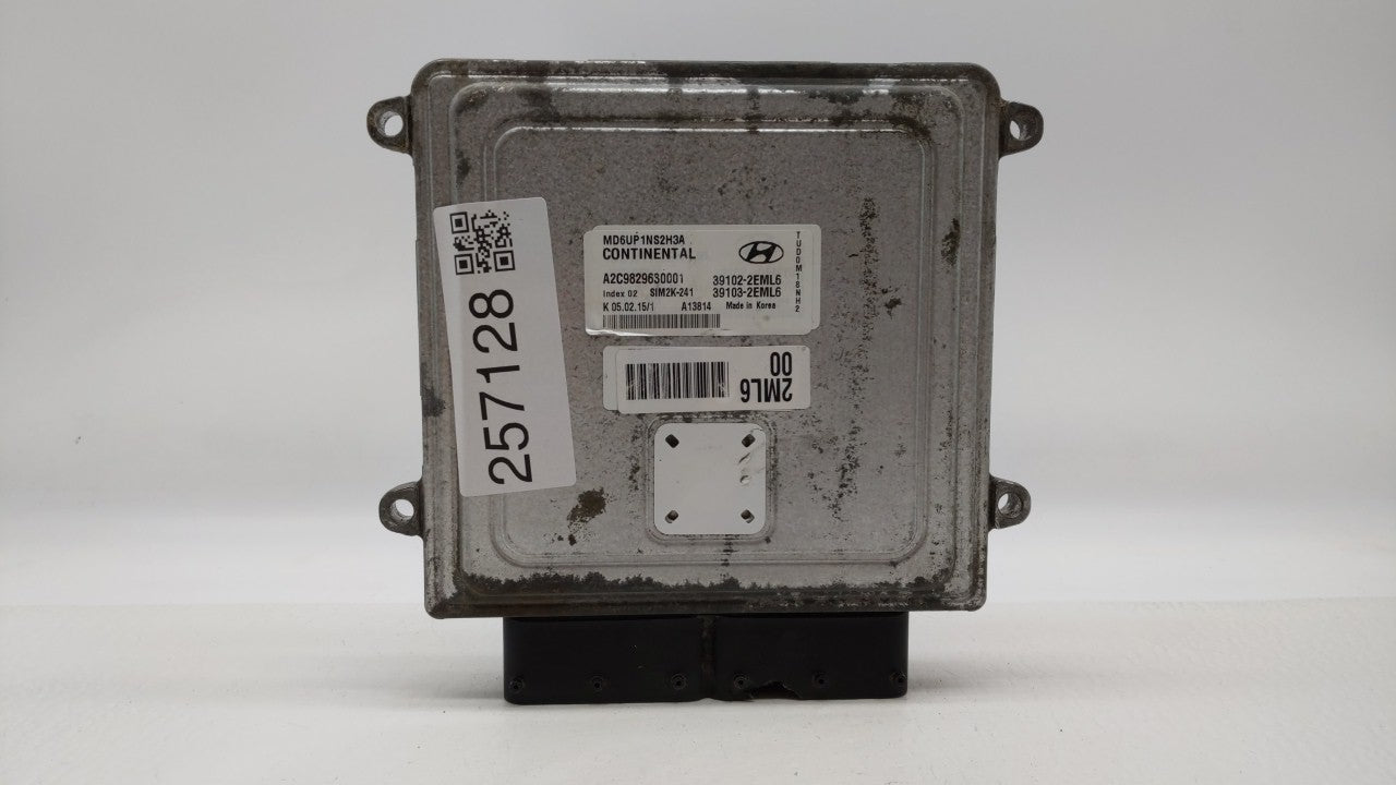 2014-2016 Hyundai Elantra PCM Engine Computer ECU ECM PCU OEM P/N:39102-2EML6 39103-2EML6 Fits 2014 2015 2016 OEM Used Auto Parts - Oemusedautoparts1.com