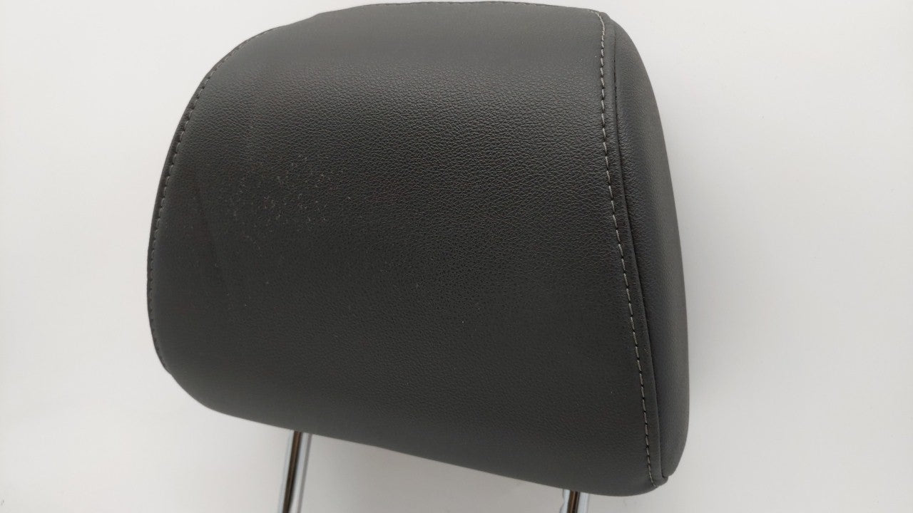 2015-2018 Ford Focus Headrest Head Rest Front Driver Passenger Seat Fits 2015 2016 2017 2018 OEM Used Auto Parts - Oemusedautoparts1.com