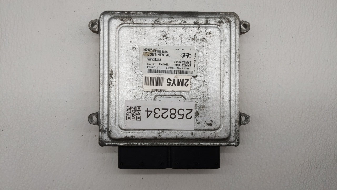 2015 Hyundai Elantra PCM Engine Computer ECU ECM PCU OEM P/N:39102-2EMY5 39103-2EMY5 Fits OEM Used Auto Parts - Oemusedautoparts1.com