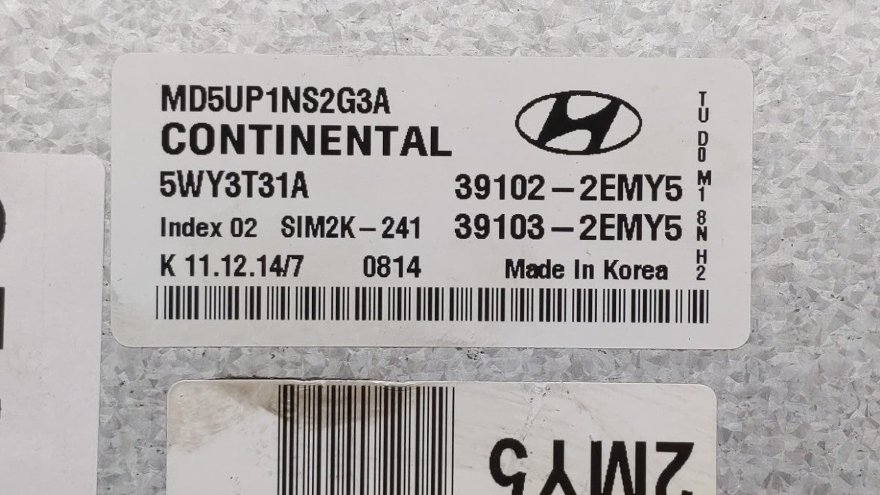 2015 Hyundai Elantra PCM Engine Computer ECU ECM PCU OEM P/N:39102-2EMY5 39103-2EMY5 Fits OEM Used Auto Parts - Oemusedautoparts1.com