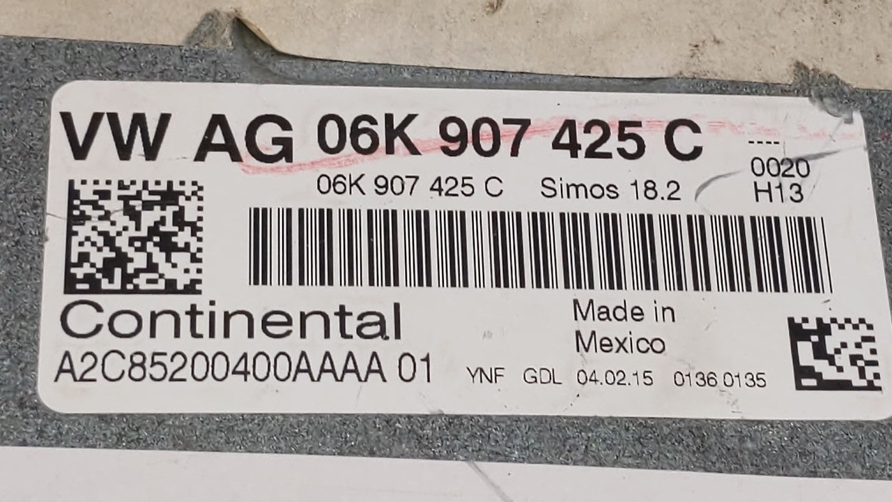 2017 Volkswagen Passat PCM Engine Computer ECU ECM PCU OEM P/N:06K 907 425 C Fits OEM Used Auto Parts - Oemusedautoparts1.com