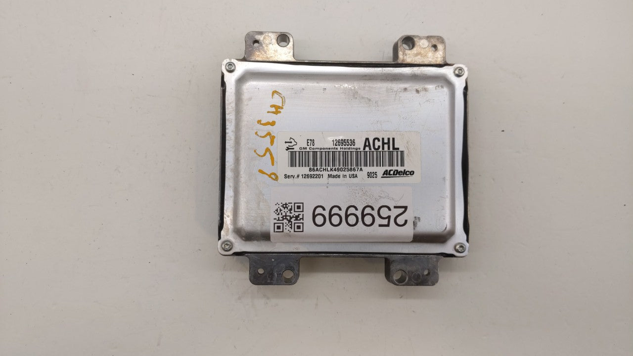 2017-2018 Chevrolet Trax PCM Engine Computer ECU ECM PCU OEM P/N:12685776 12668986 Fits 2017 2018 2019 OEM Used Auto Parts - Oemusedautoparts1.com