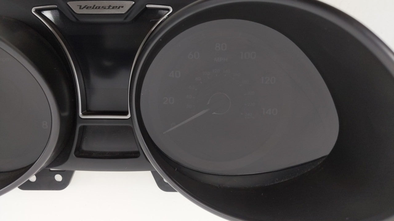 2012-2015 Hyundai Veloster Instrument Cluster Speedometer Gauges P/N:94011-2V321 94001-2V321RDR Fits 2012 2013 2014 2015 OEM Used Auto Parts - Oemusedautoparts1.com