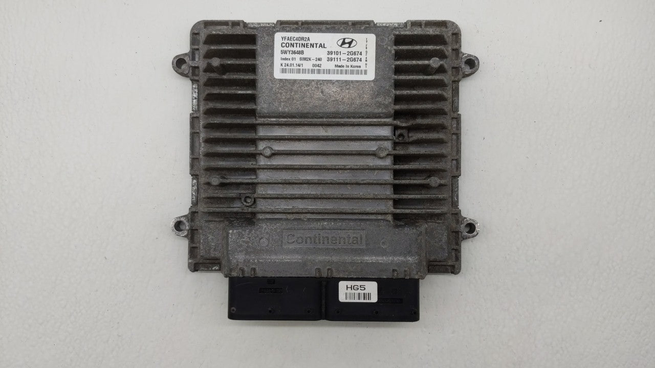 2011-2014 Hyundai Sonata PCM Engine Computer ECU ECM PCU OEM P/N:39111-2G674 39101-2G672 Fits 2011 2012 2013 2014 OEM Used Auto Parts - Oemusedautoparts1.com