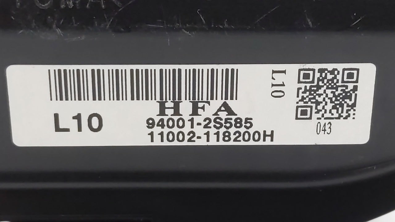 2010-2013 Hyundai Tucson Instrument Cluster Speedometer Gauges P/N:94001-2S580 94001-2S585 Fits 2010 2011 2012 2013 OEM Used Auto Parts - Oemusedautoparts1.com