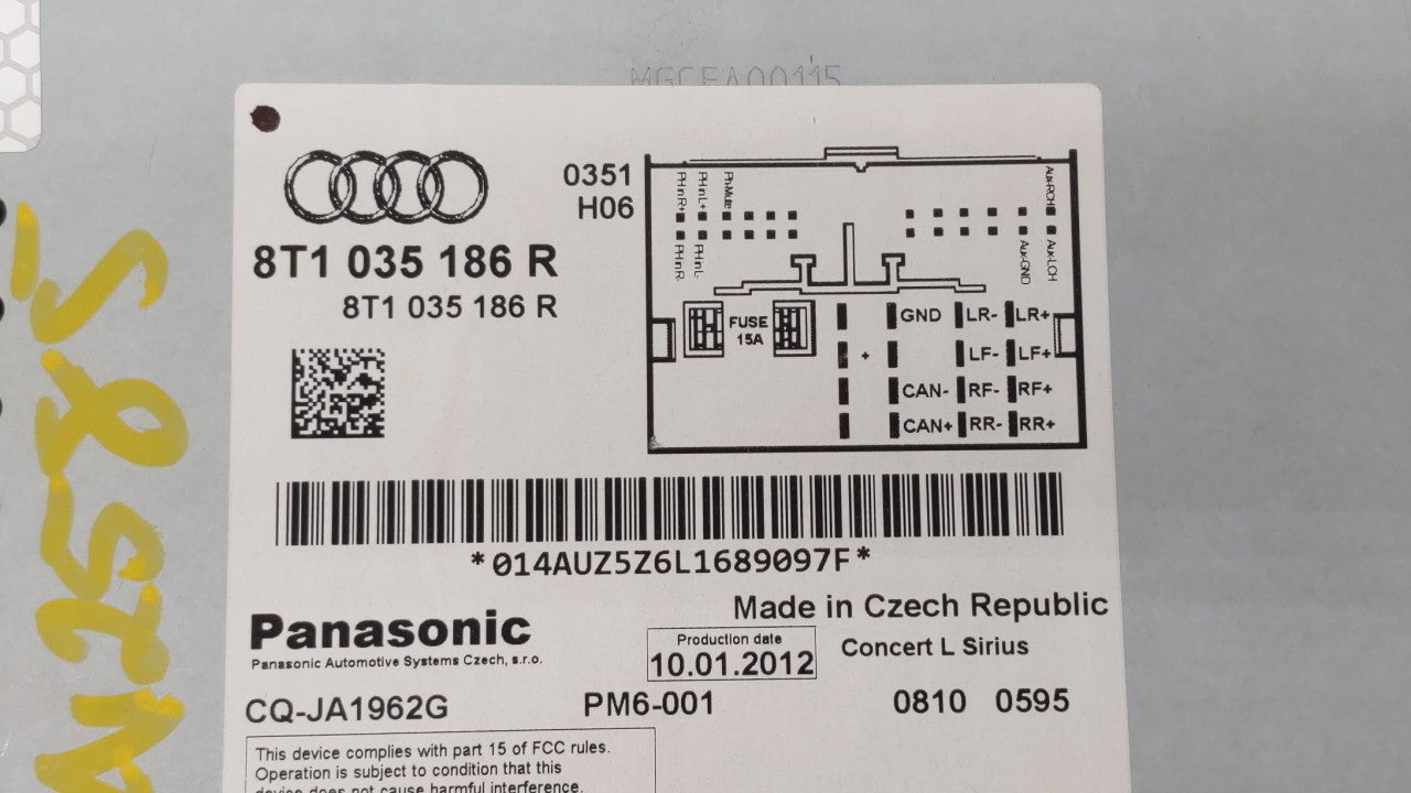 2010-2012 Audi A4 Quattro Radio AM FM Cd Player Receiver Replacement P/N:8T1 035 186 R 4G0035082C Fits OEM Used Auto Parts - Oemusedautoparts1.com