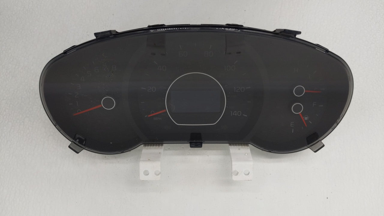 2014-2015 Kia Soul Instrument Cluster Speedometer Gauges P/N:94006-B2540 Fits 2014 2015 OEM Used Auto Parts - Oemusedautoparts1.com