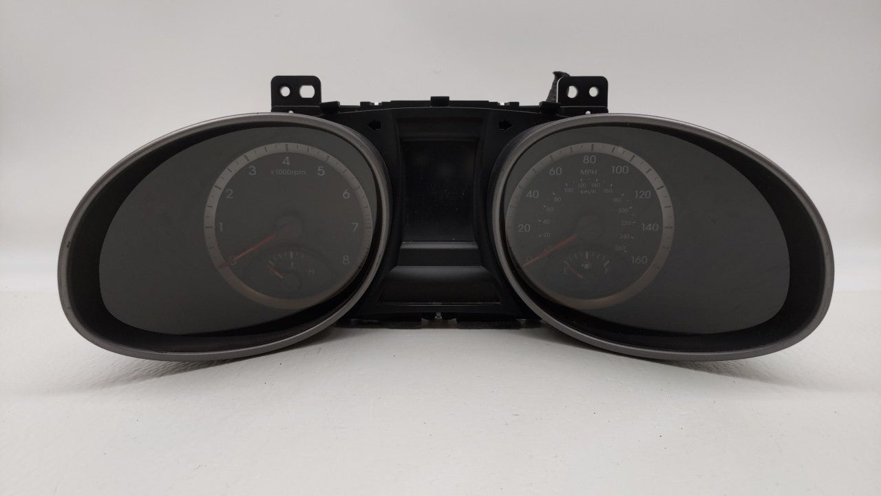 2013-2014 Hyundai Santa Fe Instrument Cluster Speedometer Gauges P/N:94001-B8041 Fits 2013 2014 OEM Used Auto Parts - Oemusedautoparts1.com