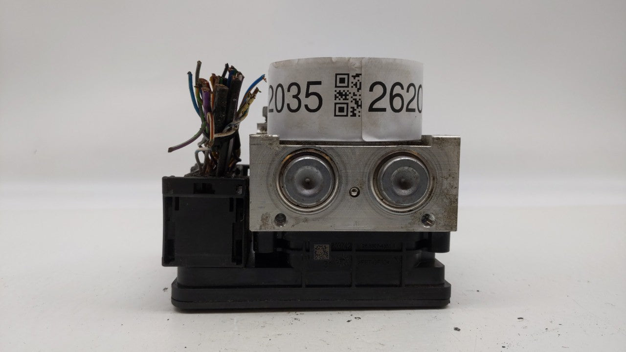 2017-2019 Ford Escape ABS Pump Control Module Replacement P/N:GV61-2C405-CE GV61-2C405-CH Fits 2017 2018 2019 OEM Used Auto Parts - Oemusedautoparts1.com