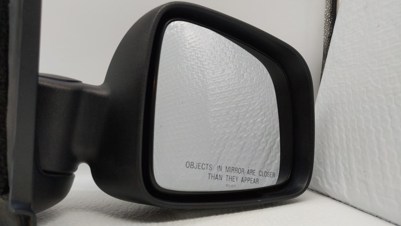 2002-2007 Jeep Liberty Side Mirror Replacement Passenger Right View Door Mirror P/N:E1040691 Fits 2002 2003 2004 2005 2006 2007 OEM Used Auto Parts - Oemusedautoparts1.com