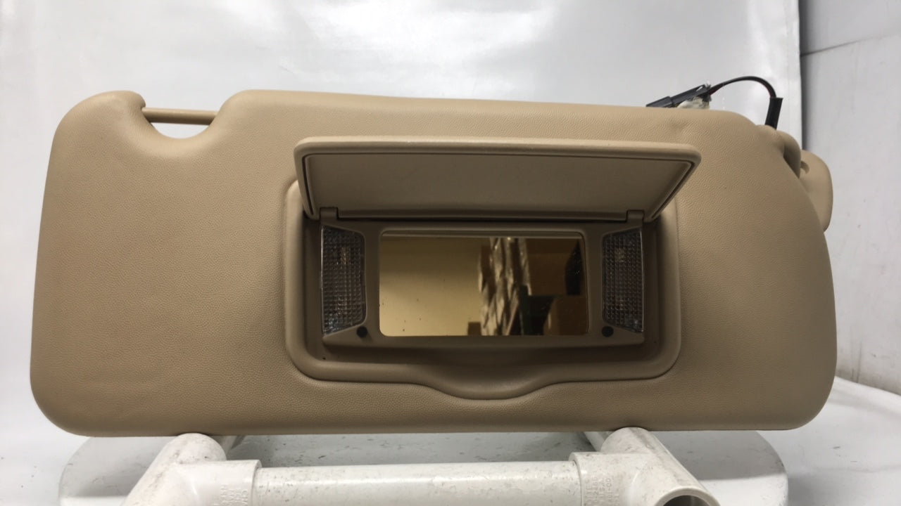 2008 Cadillac Srx Sun Visor Shade Replacement Passenger Right Mirror Fits OEM Used Auto Parts - Oemusedautoparts1.com