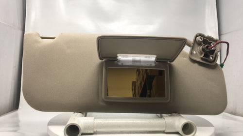 2011 Lincoln Mkx Sun Visor Shade Replacement Passenger Right Mirror Fits OEM Used Auto Parts