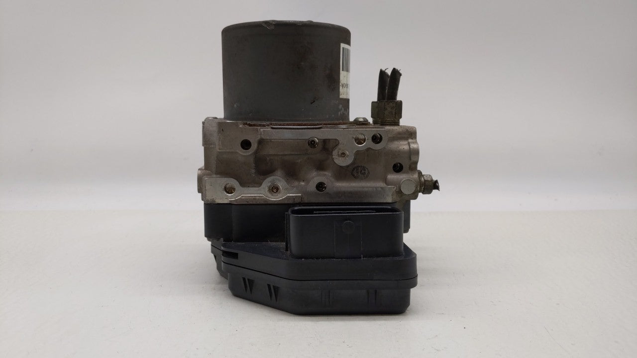 2013-2014 Nissan Pathfinder ABS Pump Control Module Replacement P/N:47660 3KA0A 47660 3KA0B Fits 2013 2014 OEM Used Auto Parts - Oemusedautoparts1.com