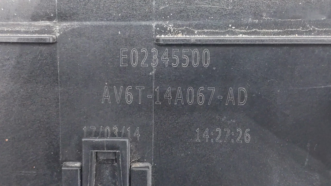 2012-2014 Ford Focus Fusebox Fuse Box Panel Relay Module P/N:AV6T-14A142-AB AV6T-14A142-AA Fits 2012 2013 2014 OEM Used Auto Parts - Oemusedautoparts1.com