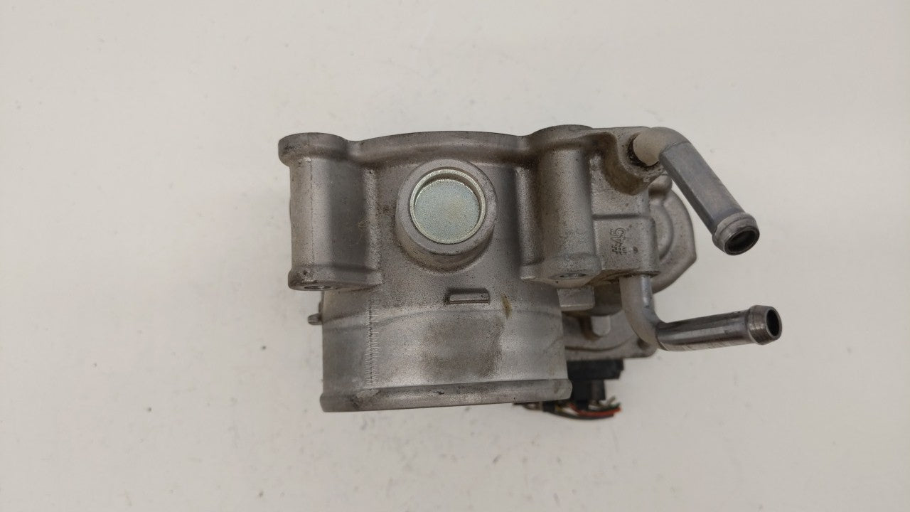 2014-2019 Kia Soul Throttle Body P/N:35100-2E000 Fits 2011 2012 2013 2014 2015 2016 2017 2018 2019 OEM Used Auto Parts - Oemusedautoparts1.com