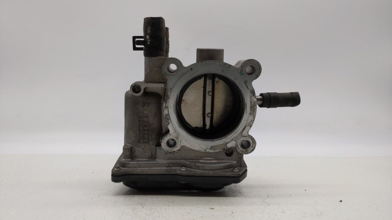 2012-2017 Hyundai Veloster Throttle Body P/N:5302-1S02 35100-2B300 Fits 2012 2013 2014 2015 2016 2017 2018 2019 OEM Used Auto Parts - Oemusedautoparts1.com