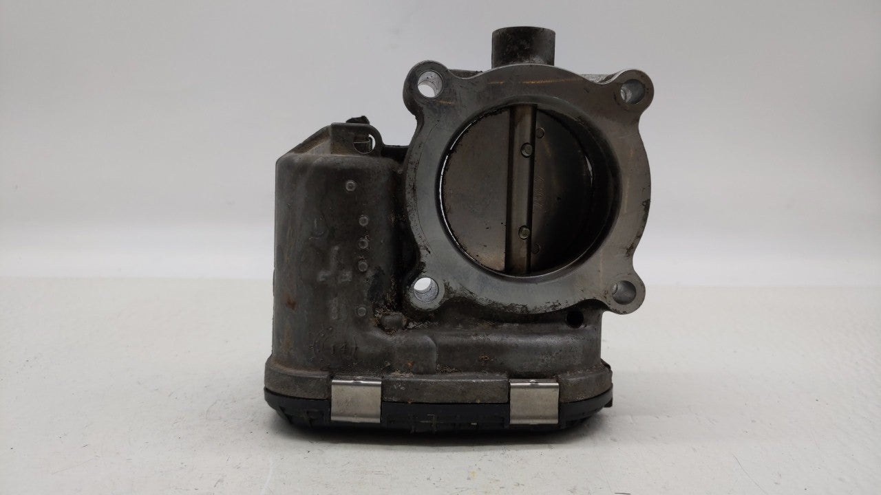 2014-2018 Ford Focus Throttle Body P/N:DS7E-9F991-BB Fits 2014 2015 2016 2017 2018 2019 OEM Used Auto Parts - Oemusedautoparts1.com