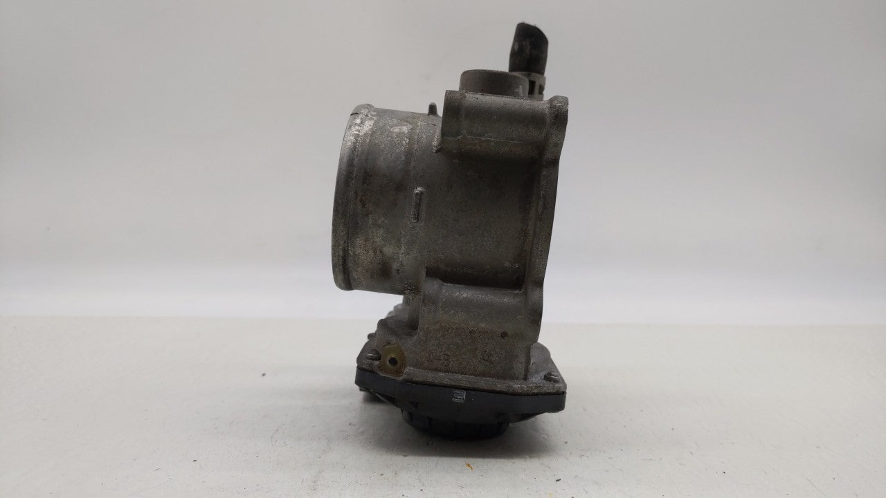 2011-2018 Toyota Corolla Throttle Body P/N:22030-0T080 Fits 2011 2012 2013 2014 2015 2016 2017 2018 OEM Used Auto Parts - Oemusedautoparts1.com