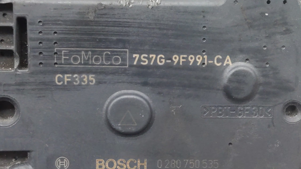 2013-2014 Ford Fusion Throttle Body P/N:0 280 750 535 7S7G-9F991-CA Fits 2013 2014 2015 2016 2017 2018 2019 OEM Used Auto Parts - Oemusedautoparts1.com