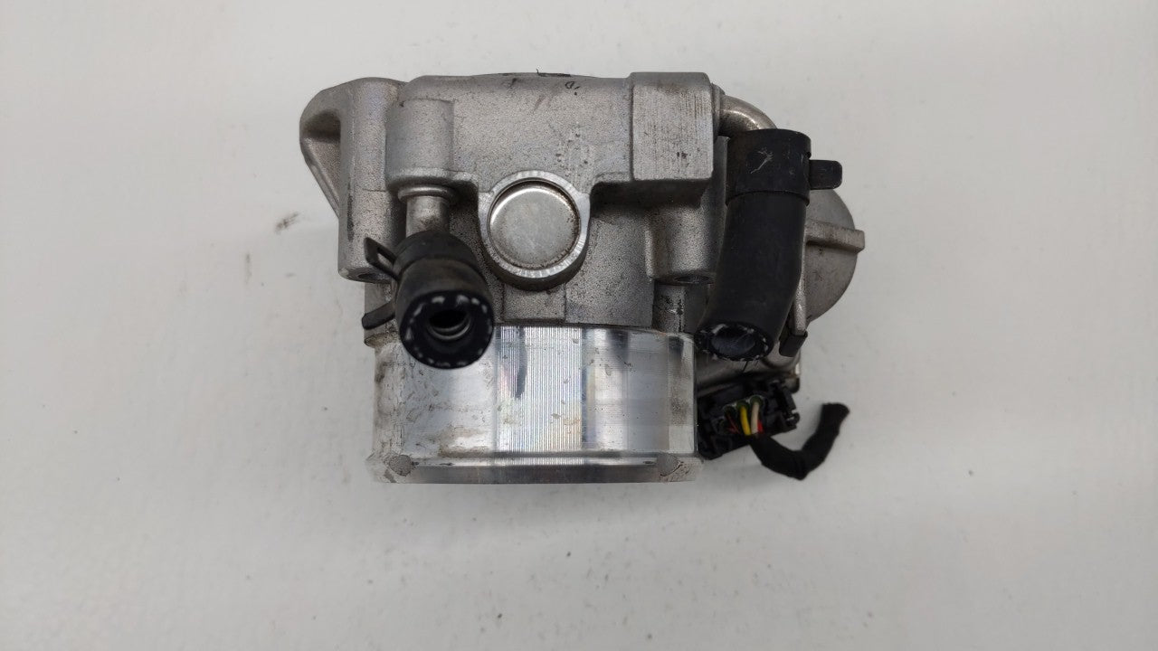 2011-2014 Hyundai Sonata Throttle Body P/N:35100-2G700 Fits 2011 2012 2013 2014 2015 2016 OEM Used Auto Parts - Oemusedautoparts1.com