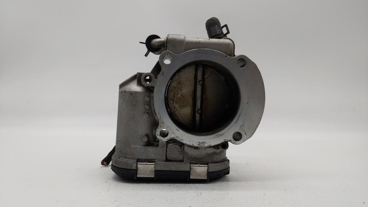 2011-2014 Hyundai Sonata Throttle Body P/N:35100-2G700 Fits 2011 2012 2013 2014 2015 2016 OEM Used Auto Parts - Oemusedautoparts1.com