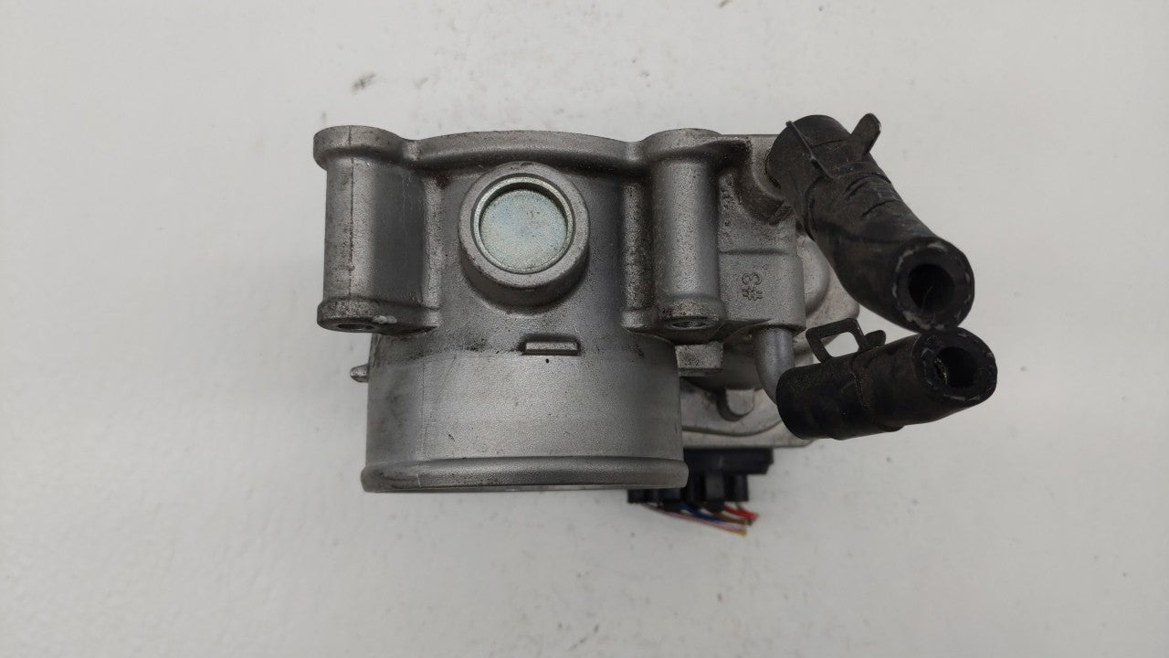 2011-2018 Hyundai Elantra Throttle Body P/N:35100-2E000 Fits 2011 2012 2013 2014 2015 2016 2017 2018 2019 OEM Used Auto Parts - Oemusedautoparts1.com