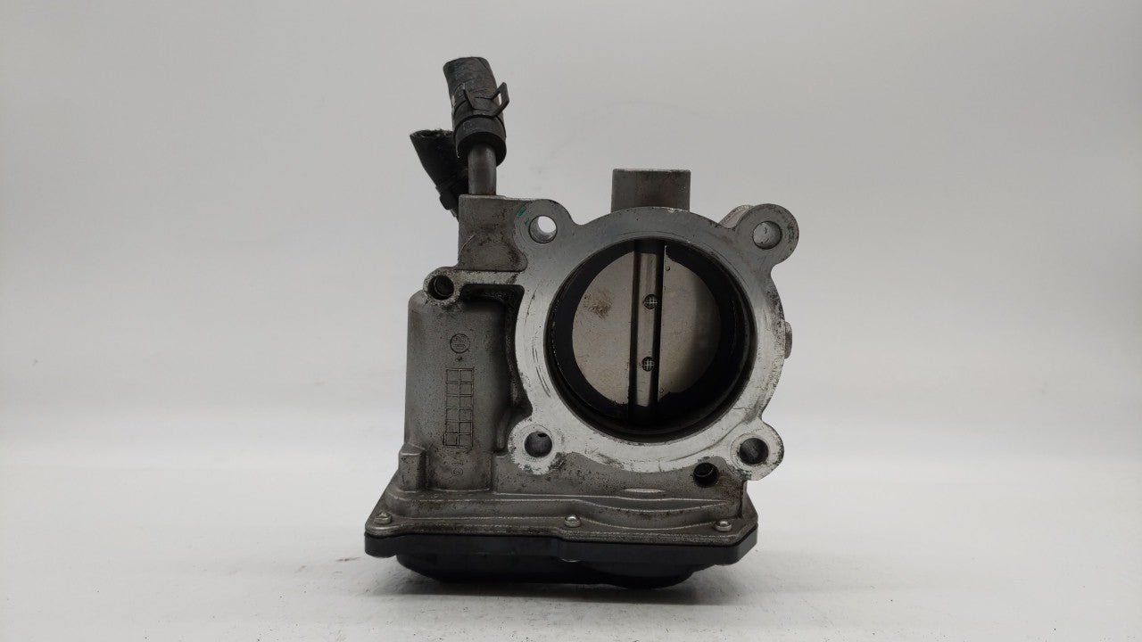 2011-2018 Hyundai Elantra Throttle Body P/N:35100-2E000 Fits 2011 2012 2013 2014 2015 2016 2017 2018 2019 OEM Used Auto Parts - Oemusedautoparts1.com