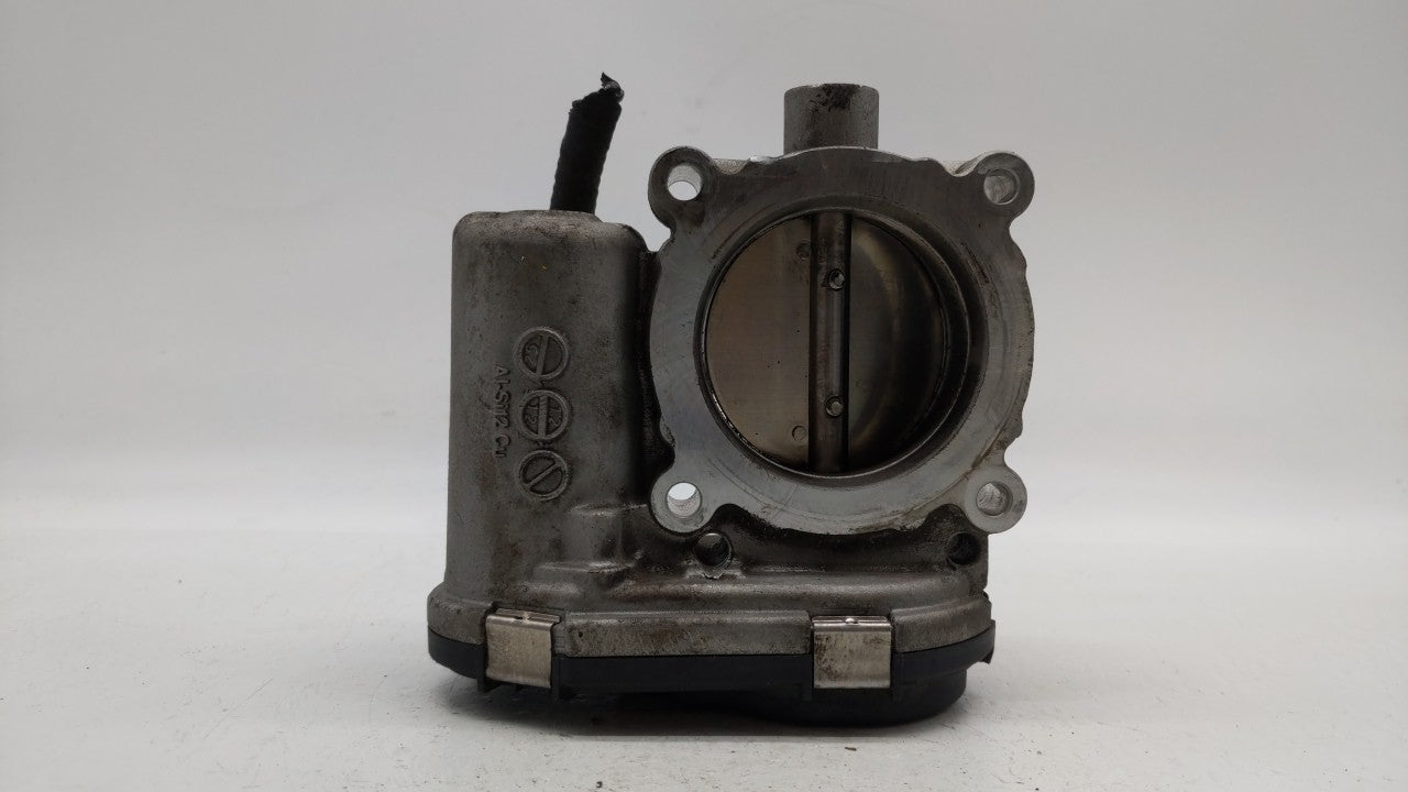 2012-2013 Ford Focus Throttle Body P/N:CM5E-9F991-AD CM5E-9F991-AC Fits 2012 2013 2014 2015 2016 2017 OEM Used Auto Parts - Oemusedautoparts1.com