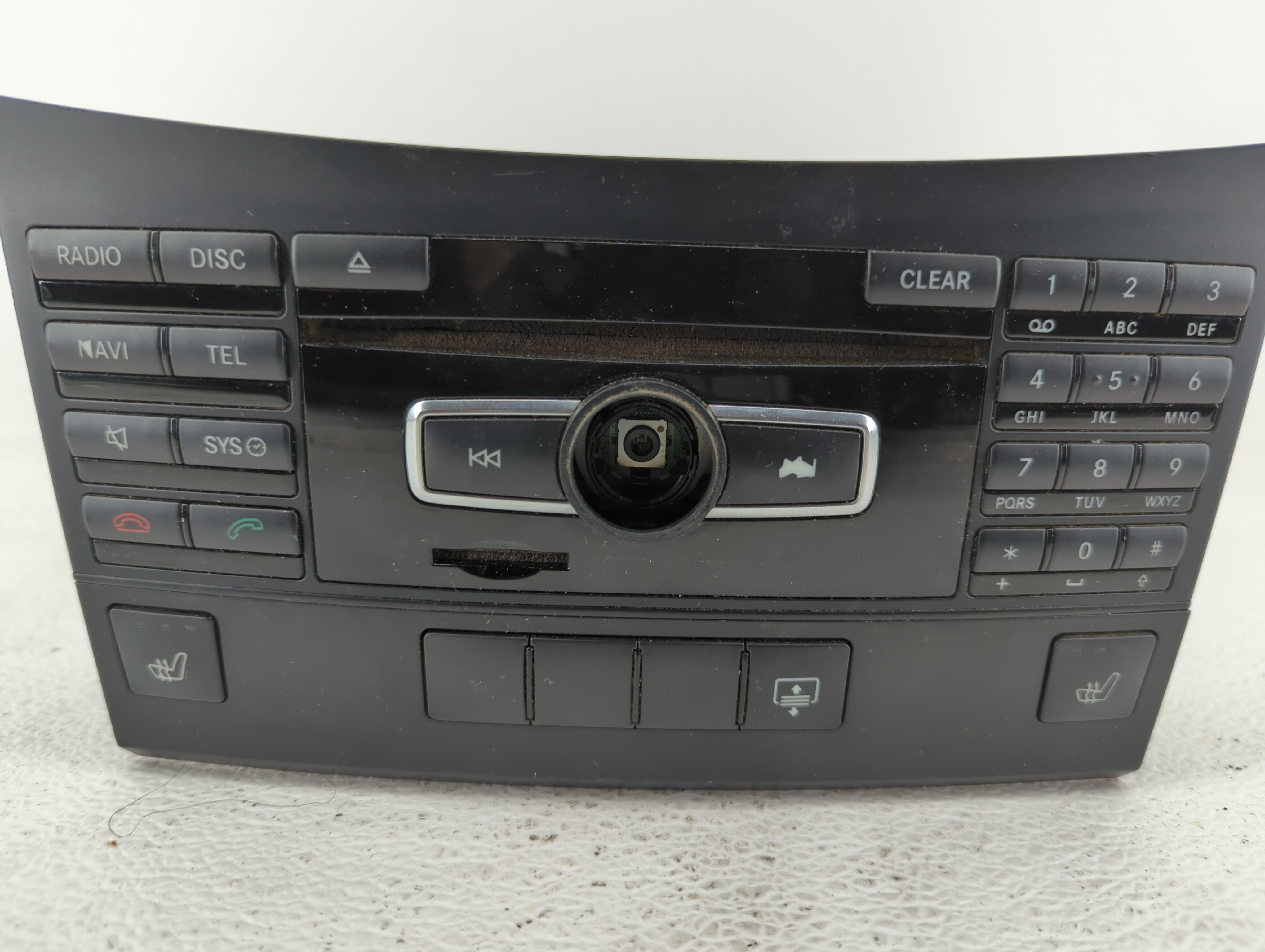 2012 Mercedes-Benz E350 Radio AM FM Cd Player Receiver Replacement P/N:2129006513 212 900 65 13 Fits OEM Used Auto Parts - Oemusedautoparts1.com