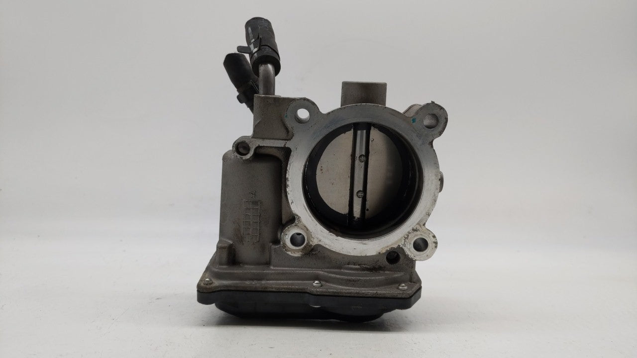 2011-2018 Hyundai Elantra Throttle Body P/N:35100-2E000 Fits 2011 2012 2013 2014 2015 2016 2017 2018 2019 OEM Used Auto Parts - Oemusedautoparts1.com