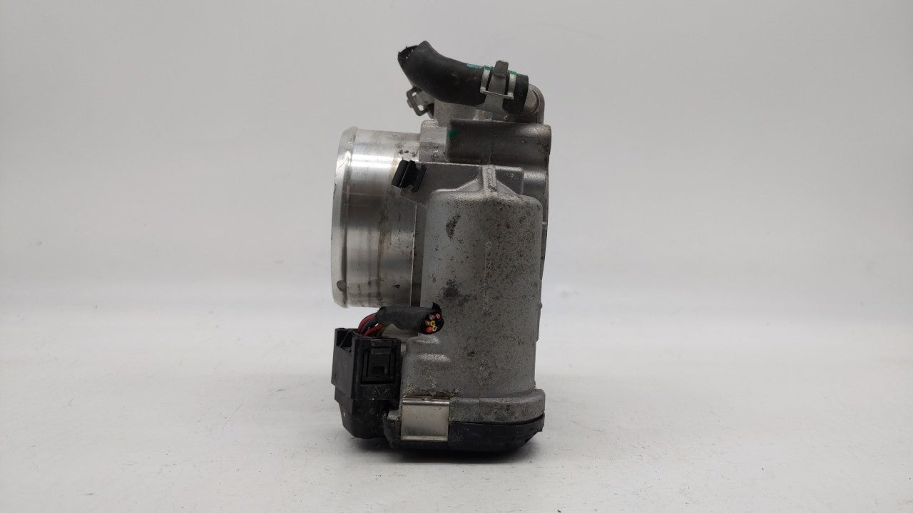 2015-2019 Hyundai Sonata Throttle Body P/N:35100-2G600 Fits 2015 2016 2017 2018 2019 OEM Used Auto Parts - Oemusedautoparts1.com