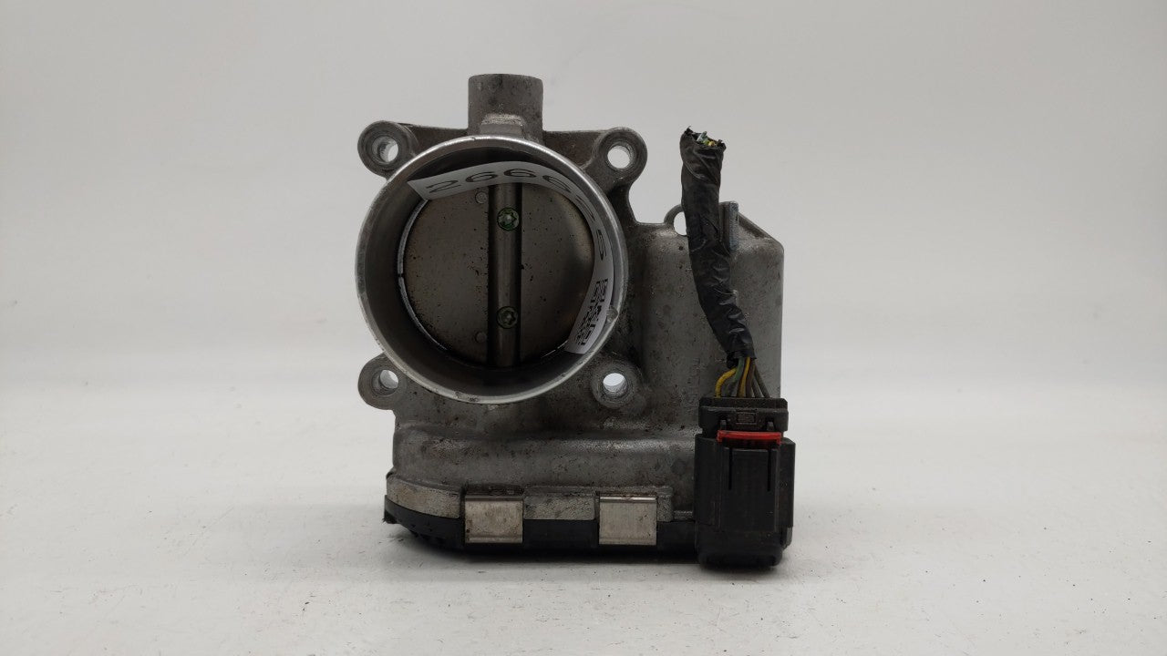 2014-2018 Ford Focus Throttle Body P/N:DS7E-9F991-BB Fits 2014 2015 2016 2017 2018 2019 OEM Used Auto Parts - Oemusedautoparts1.com