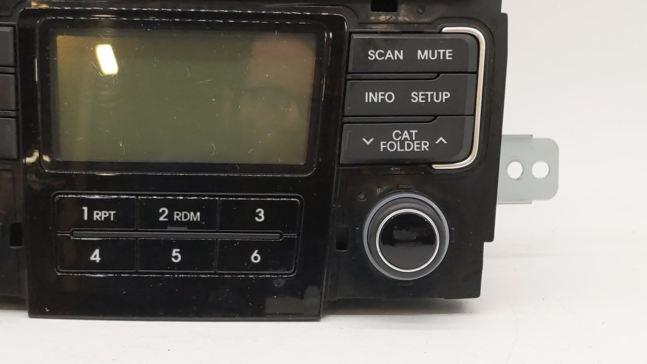 2011 Hyundai Sonata Radio AM FM Cd Player Receiver Replacement P/N:96180-3Q000 961803Q000 Fits OEM Used Auto Parts - Oemusedautoparts1.com