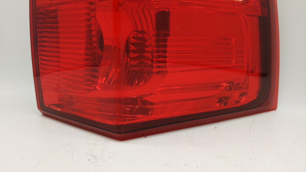 2007-2017 Ford Expedition Tail Light Assembly Passenger Right OEM P/N:7L14-13B504-A Fits OEM Used Auto Parts - Oemusedautoparts1.com