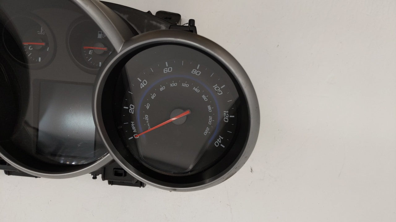 2013-2014 Chevrolet Cruze Instrument Cluster Speedometer Gauges P/N:95129378 Fits 2013 2014 OEM Used Auto Parts - Oemusedautoparts1.com