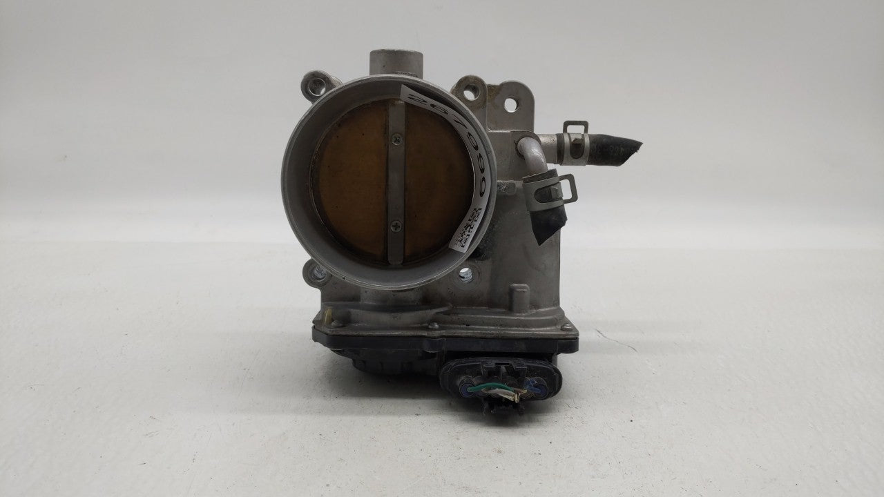 2014-2018 Kia Sorento Throttle Body P/N:5312 7S14 5310 4P18 Fits 2012 2013 2014 2015 2016 2017 2018 OEM Used Auto Parts - Oemusedautoparts1.com