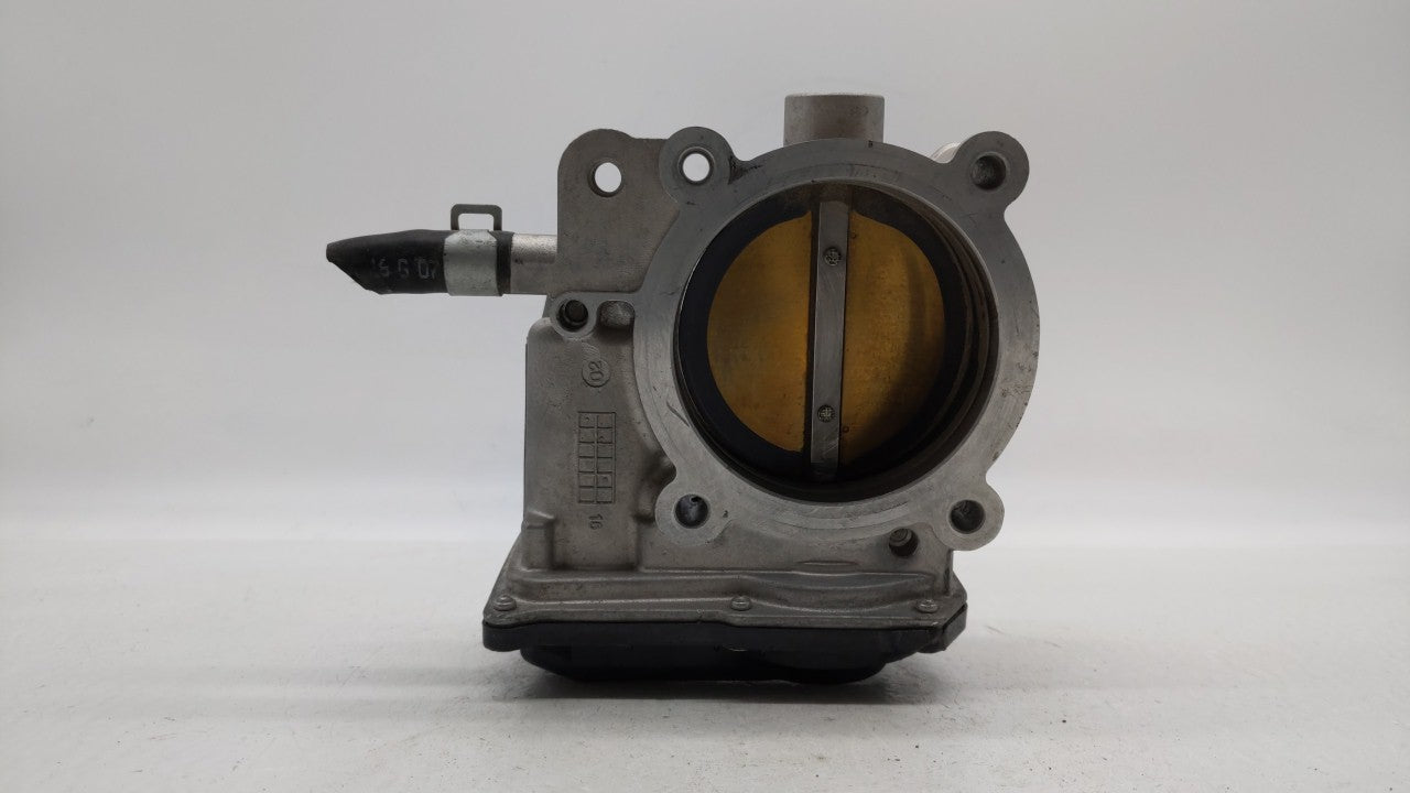 2014-2018 Kia Sorento Throttle Body P/N:5312 7S14 5310 4P18 Fits 2012 2013 2014 2015 2016 2017 2018 OEM Used Auto Parts - Oemusedautoparts1.com