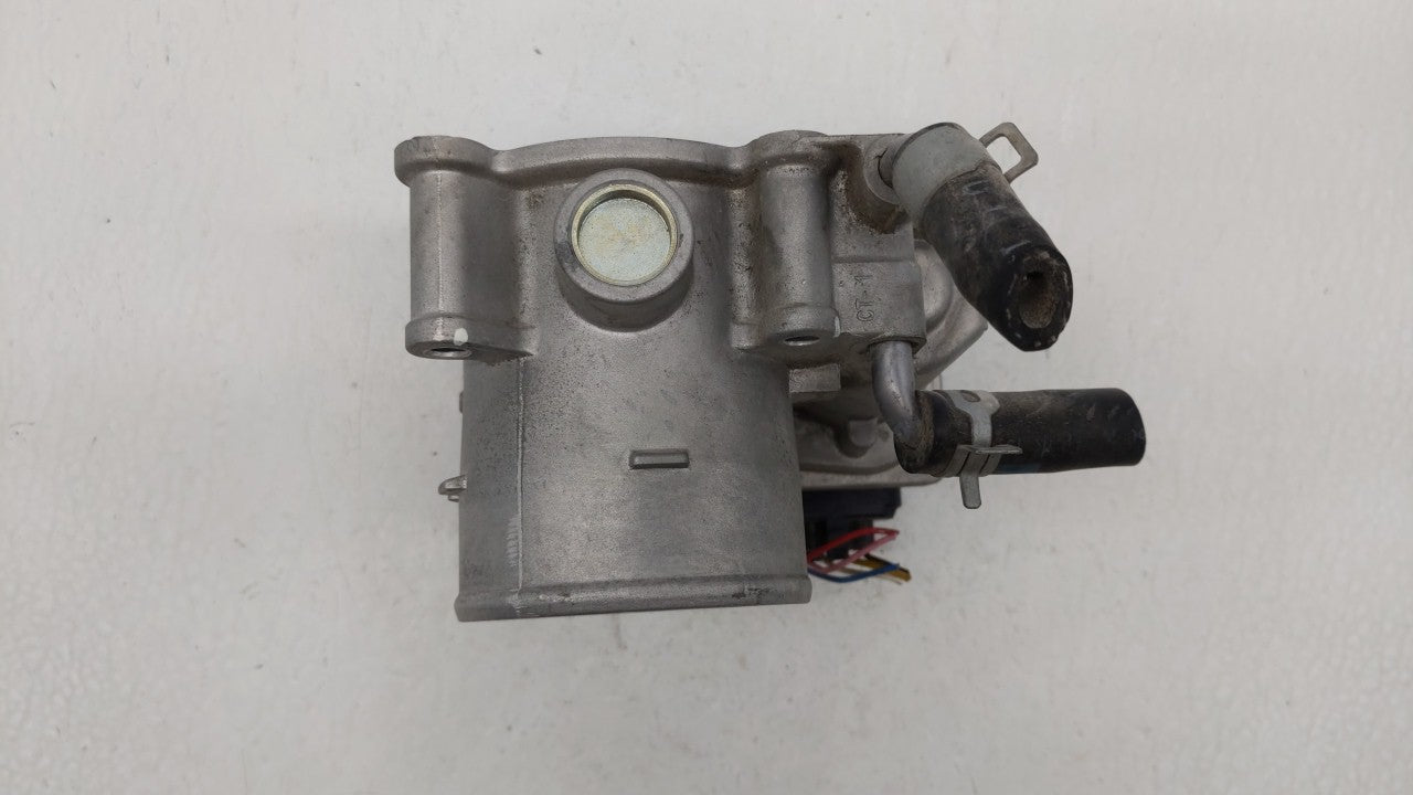 2016-2017 Hyundai Sonata Throttle Body P/N:35100-2E610 Fits 2016 2017 2018 2019 OEM Used Auto Parts - Oemusedautoparts1.com