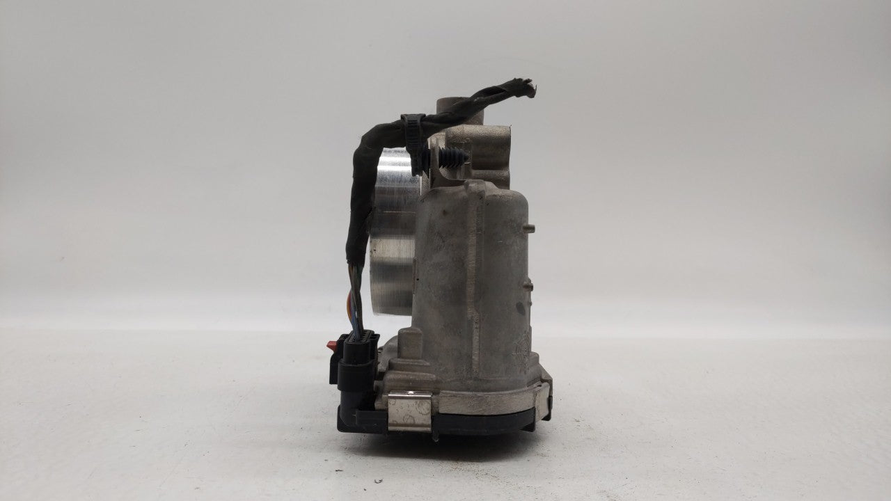 2018-2019 Jeep Wrangler Throttle Body P/N:05281804AB Fits 2018 2019 OEM Used Auto Parts - Oemusedautoparts1.com