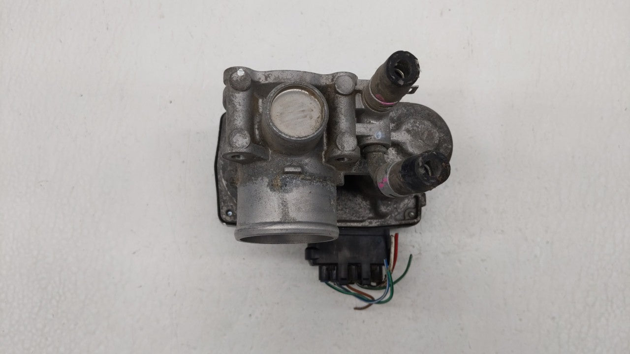 1999-2002 Mitsubishi Mirage Throttle Body Fits 1999 2000 2001 2002 OEM Used Auto Parts - Oemusedautoparts1.com