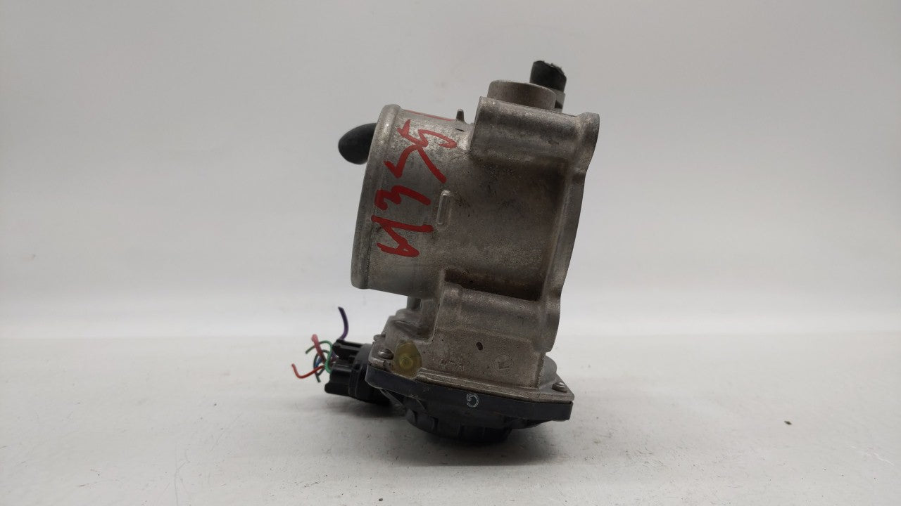 2011-2018 Toyota Corolla Throttle Body P/N:22030-0T080 Fits 2011 2012 2013 2014 2015 2016 2017 2018 OEM Used Auto Parts - Oemusedautoparts1.com