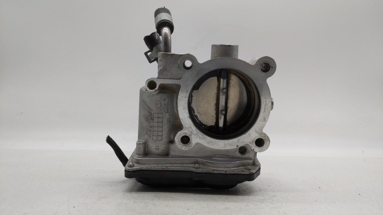 2011-2018 Hyundai Elantra Throttle Body P/N:35100-2E000 Fits 2011 2012 2013 2014 2015 2016 2017 2018 2019 OEM Used Auto Parts - Oemusedautoparts1.com