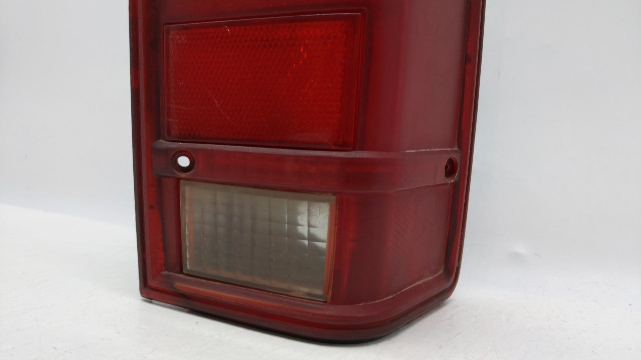 1988 Ford Ranger Tail Light Assembly Passenger Right OEM Fits OEM Used Auto Parts - Oemusedautoparts1.com