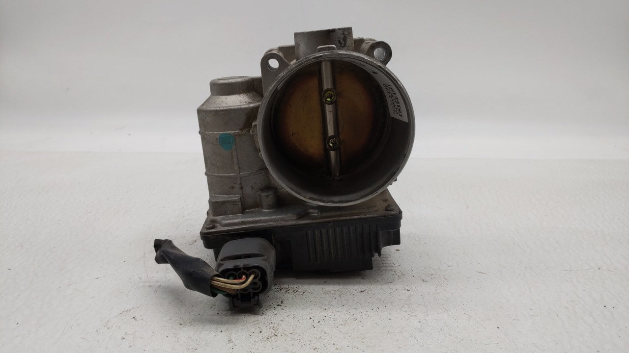 2003-2006 Infiniti G35 Throttle Body P/N:RME70-04 A576-01 Fits 2002 2003 2004 2005 2006 OEM Used Auto Parts - Oemusedautoparts1.com