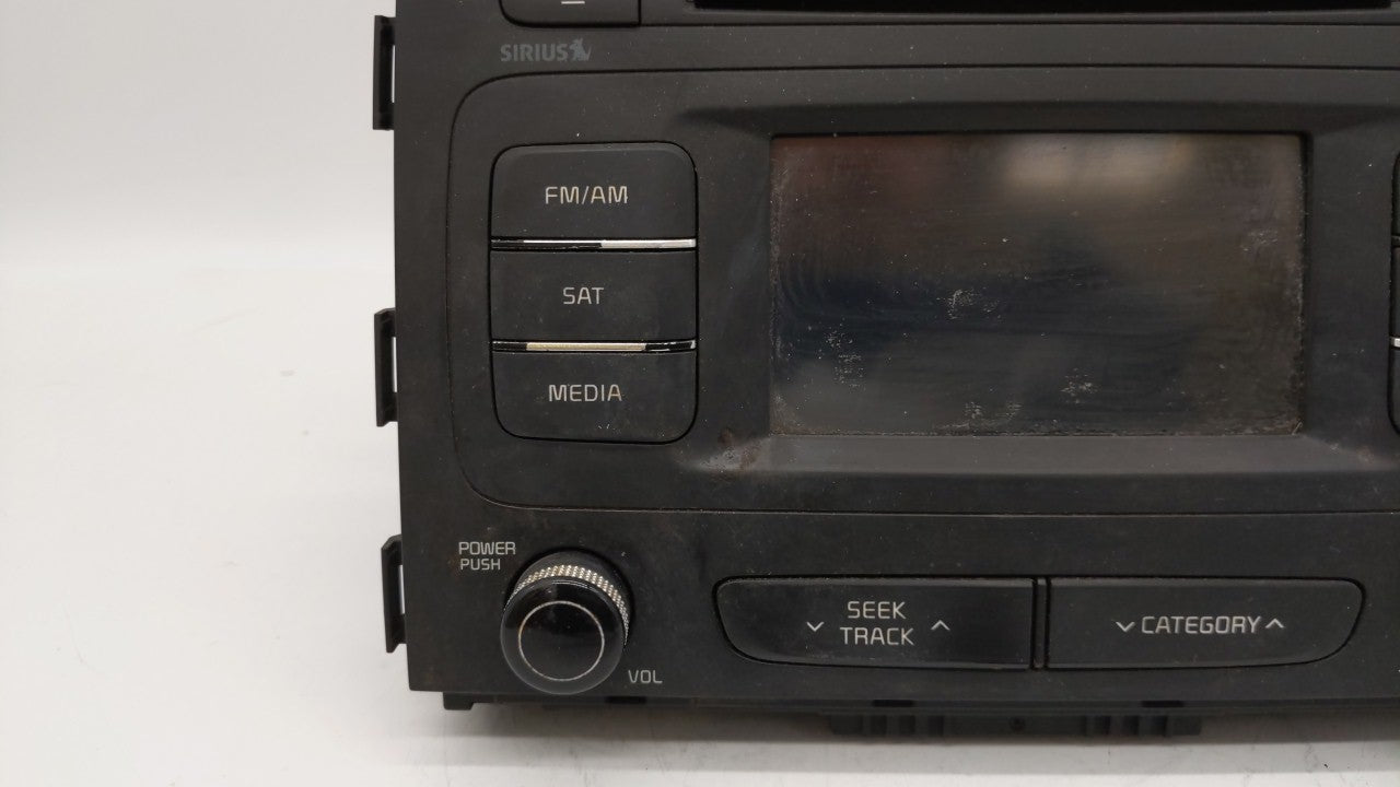 2015-2016 Kia Sedona Radio AM FM Cd Player Receiver Replacement P/N:96160-A9000WK 96160-A9000 Fits 2015 2016 OEM Used Auto Parts - Oemusedautoparts1.com