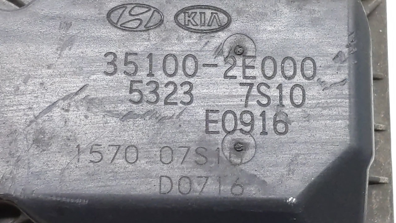 2011-2018 Hyundai Elantra Throttle Body P/N:35100-2E000 Fits 2011 2012 2013 2014 2015 2016 2017 2018 2019 OEM Used Auto Parts - Oemusedautoparts1.com
